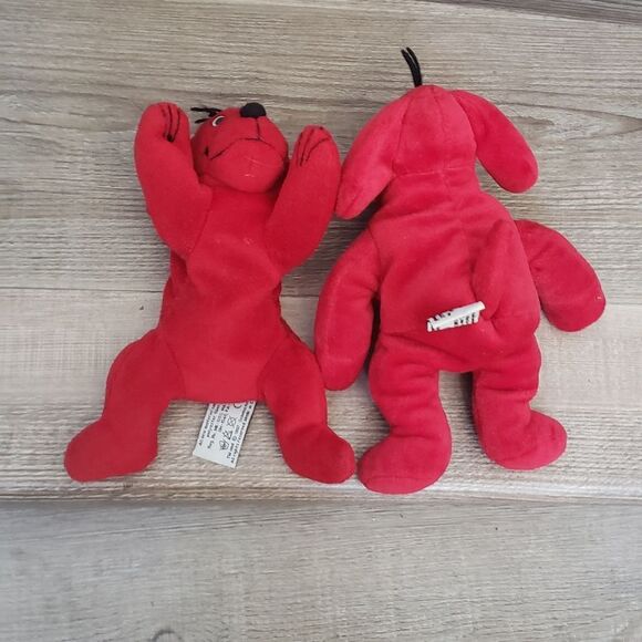 Set of two 6 inch Clifford The Big Red Dig plush animals - Picture 2 of 4
